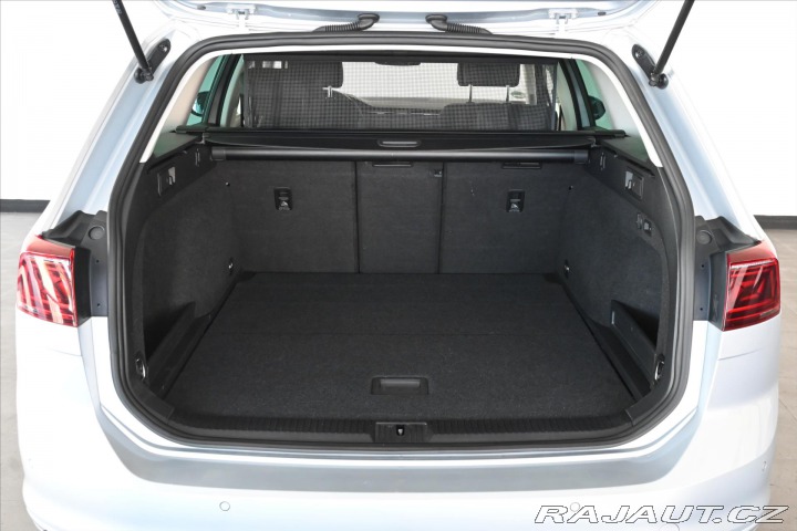 Volkswagen Passat 2,0 TDI 110 KW DSG *Busin 2022