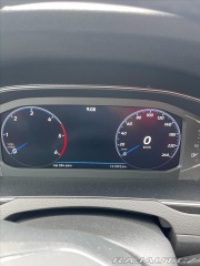 Volkswagen Passat 2,0 TDI 110 KW DSG VŮZ PŘ 2022