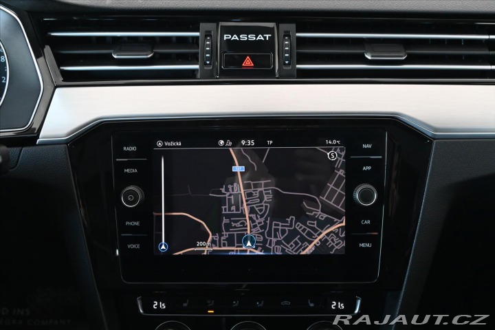 Volkswagen Passat 2,0 TDi 110kW DSG *Elegan 2020