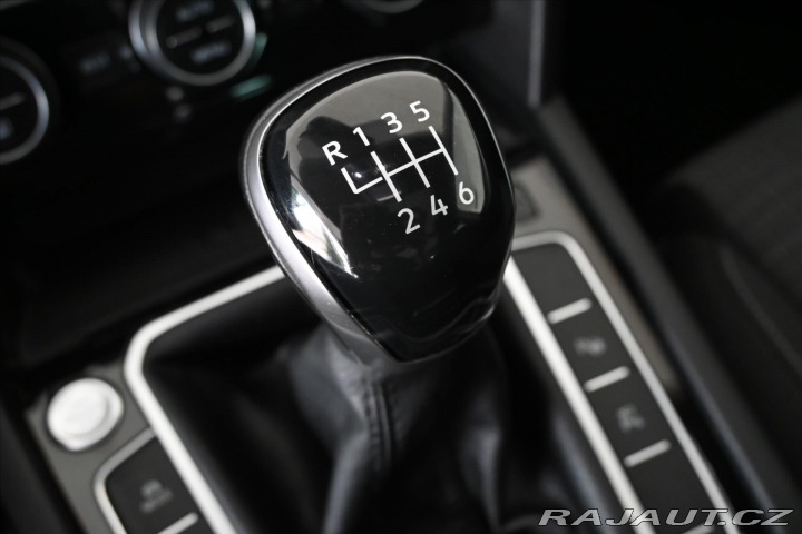 Volkswagen Passat 2,0 TDi 110kW *Style Busi 2020