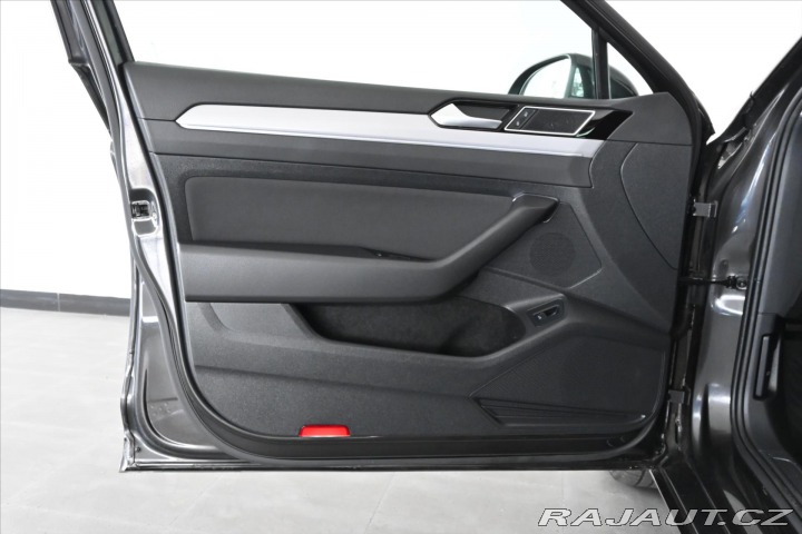 Volkswagen Passat 2,0 TDi 110kW *Style Busi 2020