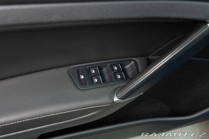 Volkswagen Golf R 2.0 TSI 4MOTION DSG 2019