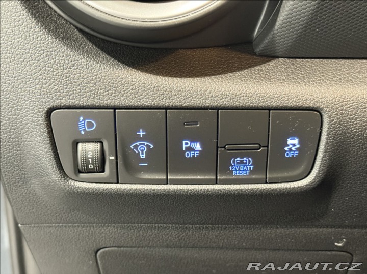 Hyundai Kona 1,6 HEV 1.6 GDI SMART DCT 2022