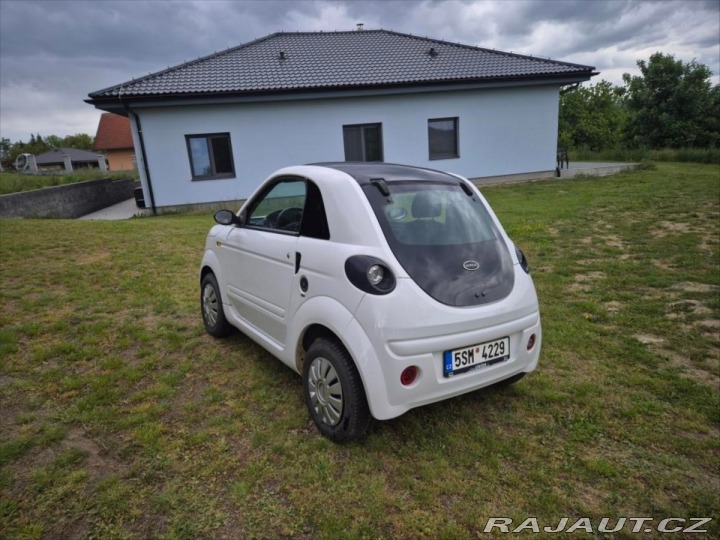 Ostatní značky Ostatní modely Microcar DUE 1800