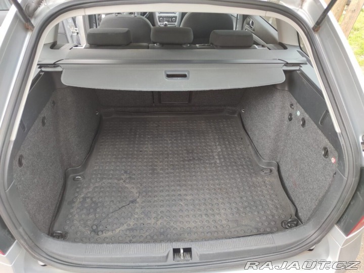 Škoda Octavia 1,9 facelift 1,9tdi. 77 2009