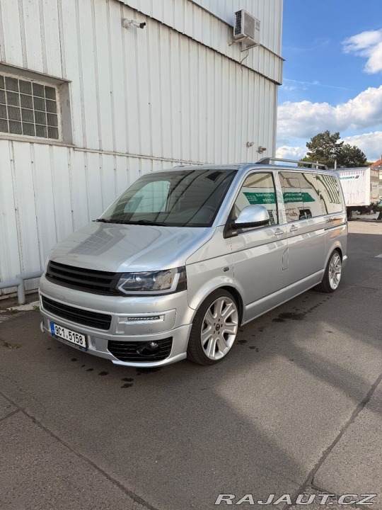 Volkswagen Caravelle 2,0 T5 CARAVELLE 2012