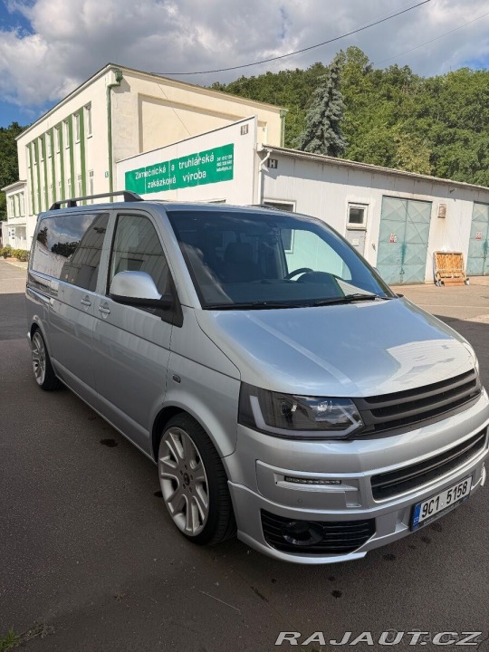 Volkswagen Caravelle 2,0 T5 CARAVELLE 2012