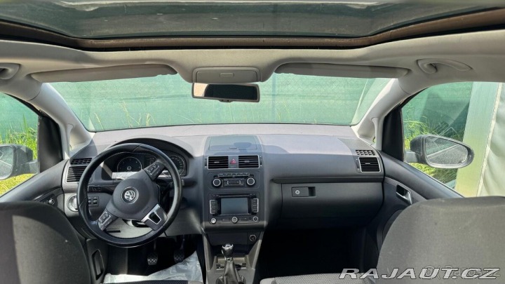 Volkswagen Touran 2,0 TDI 2011 2011