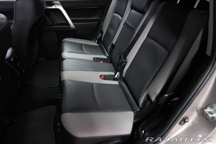 Toyota Land Cruiser 2.5D4-D,CZ,1Maj,Exekutive 2023