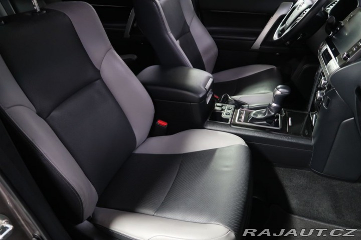 Toyota Land Cruiser 2.5D4-D,CZ,1Maj,Exekutive 2023