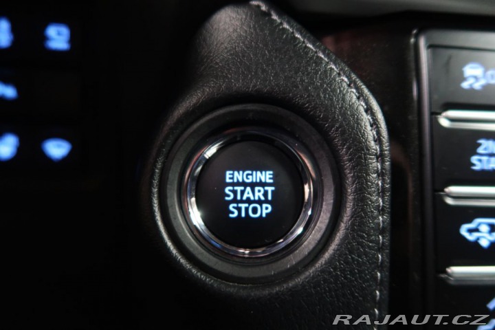 Toyota Land Cruiser 2.5D4-D,CZ,1Maj,Exekutive 2023