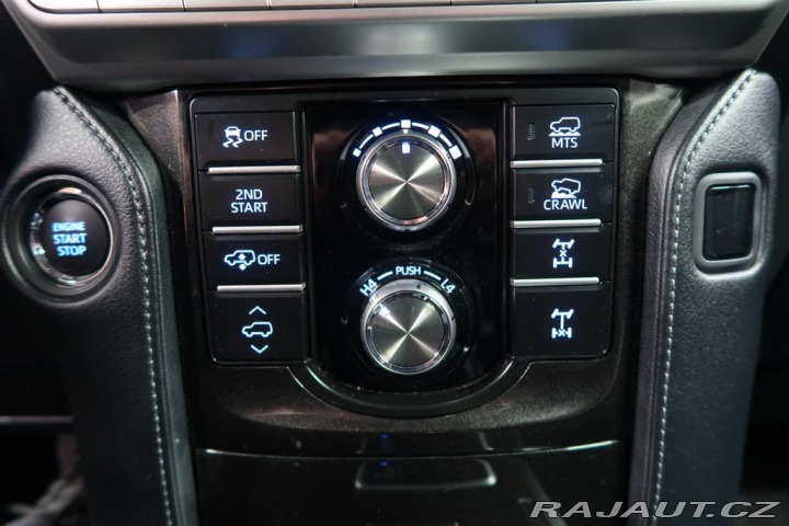 Toyota Land Cruiser 2.5D4-D,CZ,1Maj,Exekutive 2023