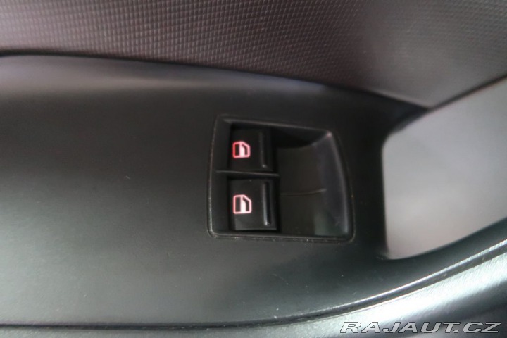 Seat Ibiza 1.2i,CZ,51kW,Manuál 2011