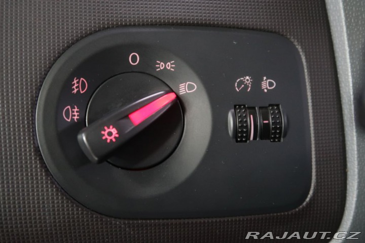 Seat Ibiza 1.2i,CZ,51kW,Manuál 2011