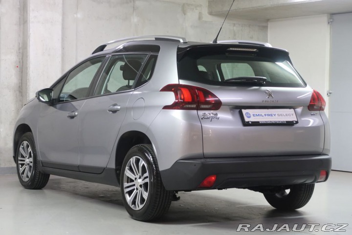 Peugeot 2008 1.2PureTech,CZ,1Maj,Manuá 2017
