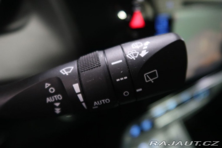 Toyota Auris 1.8Hybrid,CZ,1Maj,Selecti 1800