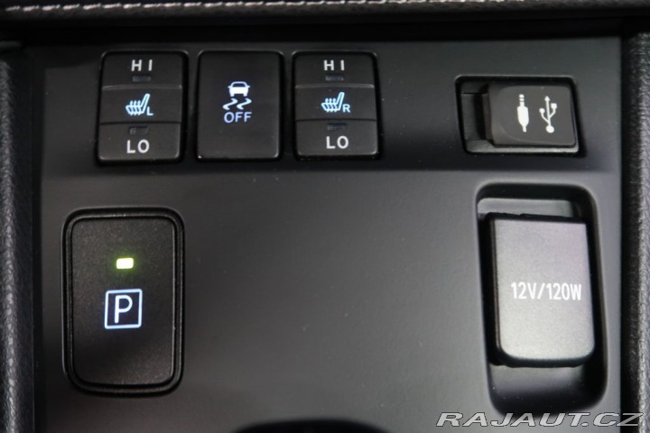 Toyota Auris 1.8Hybrid,CZ,1Maj,Selecti 1800