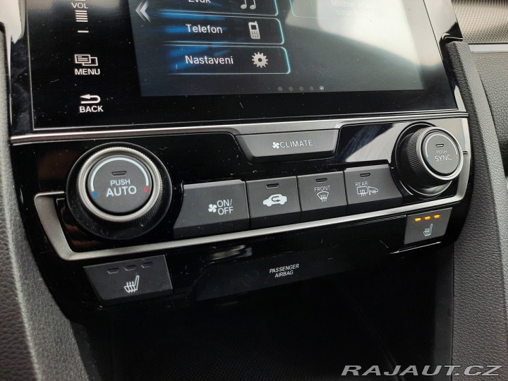Honda Civic 1,0 VTEC 126k M6 2019