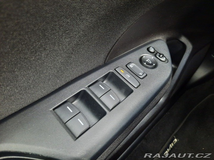 Honda Civic 1,0 VTEC 126k M6 2019