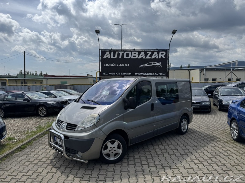 Renault Trafic 6 MÍST 2,5 DCI 107 KW ČR