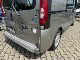 Renault Trafic 6 MÍST 2,5 DCI 107 KW ČR 2007