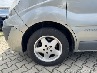 Renault Trafic 6 MÍST 2,5 DCI 107 KW ČR 2007
