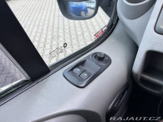 Renault Trafic 6 MÍST 2,5 DCI 107 KW ČR 2007