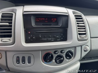 Renault Trafic 6 MÍST 2,5 DCI 107 KW ČR 2007