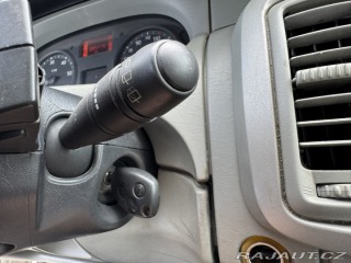 Renault Trafic 6 MÍST 2,5 DCI 107 KW ČR 2007