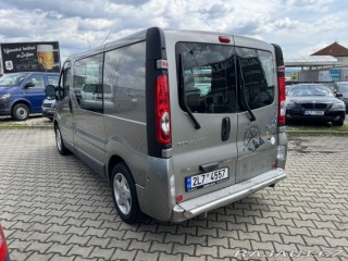 Renault Trafic 6 MÍST 2,5 DCI 107 KW ČR 2007