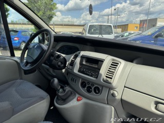 Renault Trafic 6 MÍST 2,5 DCI 107 KW ČR 2007
