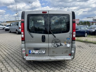 Renault Trafic 6 MÍST 2,5 DCI 107 KW ČR 2007