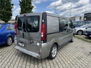 Renault Trafic 6 MÍST 2,5 DCI 107 KW ČR 2007