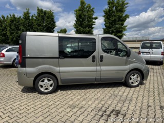 Renault Trafic 6 MÍST 2,5 DCI 107 KW ČR 2007