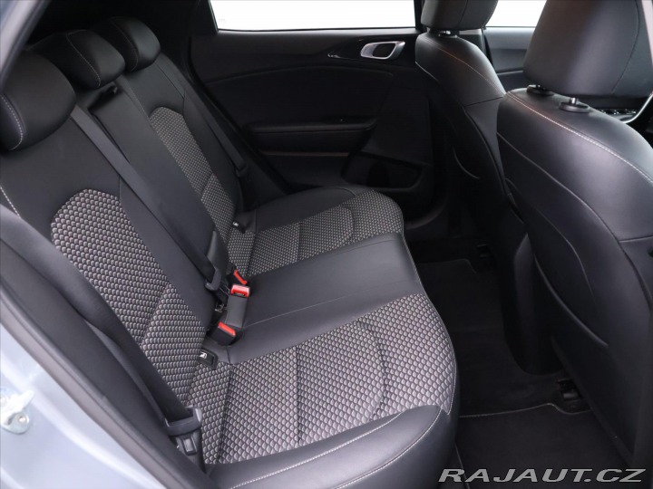 Kia XCeed 1,5 117kW ALU CZ Serv kni 2022