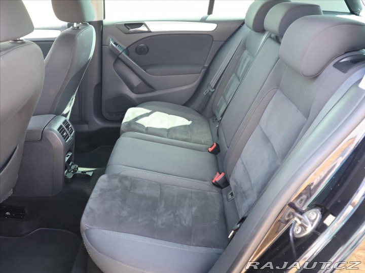 Volkswagen Golf 1,6 TDI 77kW Highline 1.M 2010