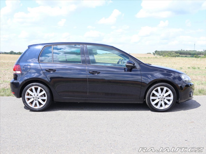 Volkswagen Golf 1,6 TDI 77kW Highline 1.M 2010