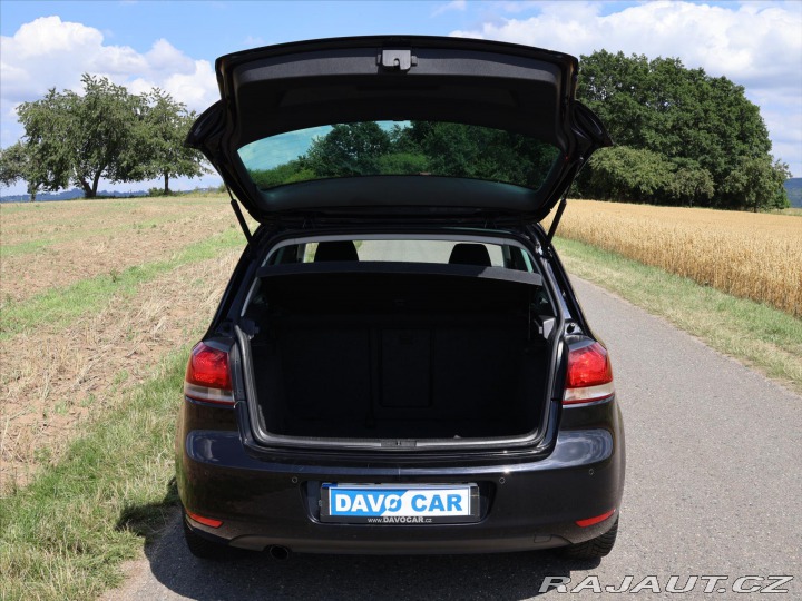 Volkswagen Golf 1,6 TDI 77kW Highline 1.M 2010