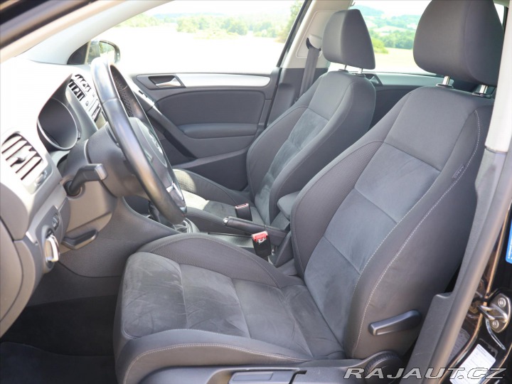 Volkswagen Golf 1,6 TDI 77kW Highline 1.M 2010