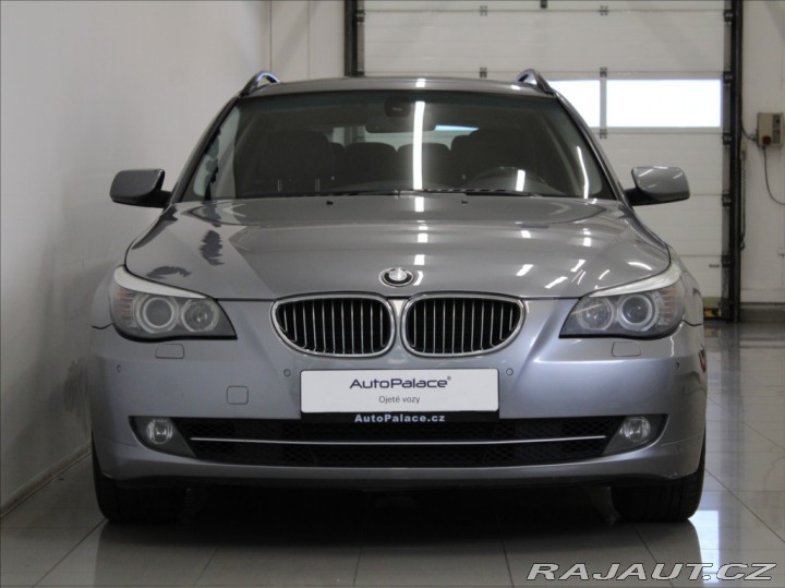 BMW 5 3,0 525d R6 145kW PANORAM 2009