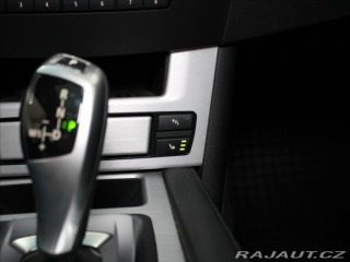 BMW 5 3,0 525d R6 145kW PANORAM 2009