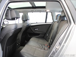 BMW 5 3,0 525d R6 145kW PANORAM 2009