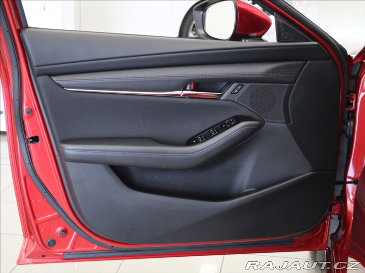 Mazda 3 2,0 G122 Plus Style 16 35 2022