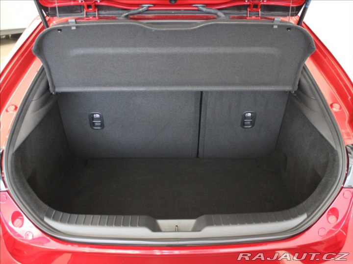Mazda 3 2,0 G122 Plus Style 16 35 2022