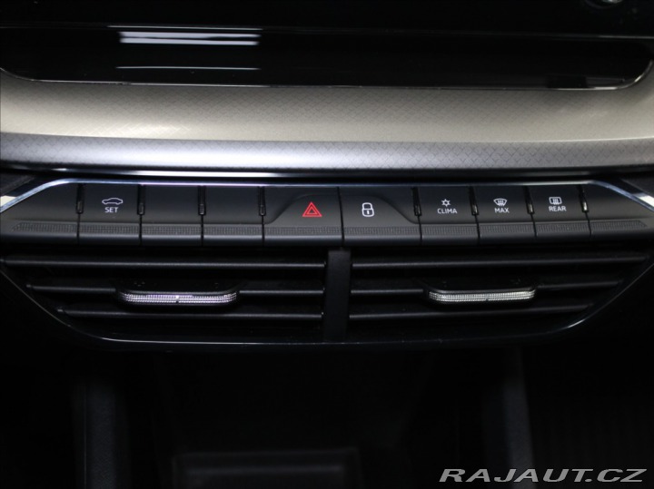 Škoda Octavia 2,0 TDi Ambition CarPlay 2021