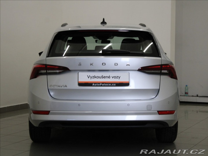 Škoda Octavia 2,0 TDi Ambition CarPlay 2021
