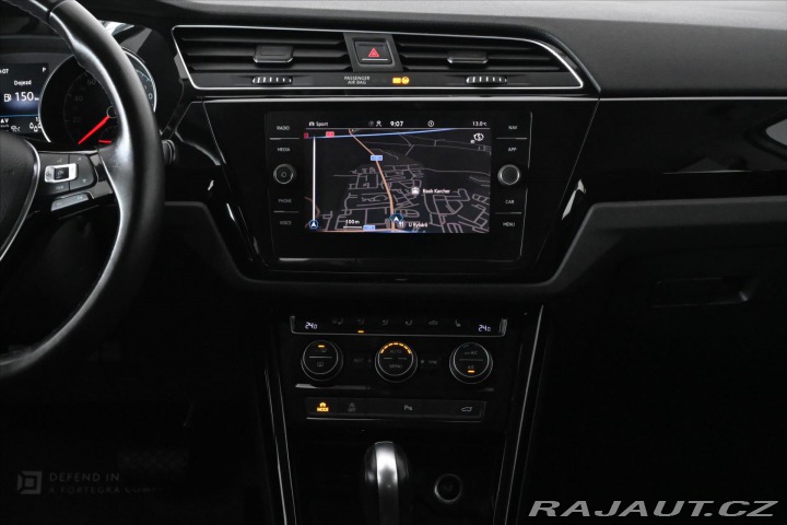 Volkswagen Touran 2,0 TDI 110 kW DSG R-LINE 2021
