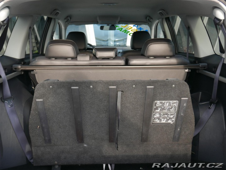 Citroën C-Crosser 2,2 HDI 7.Míst kůže Autom 2011