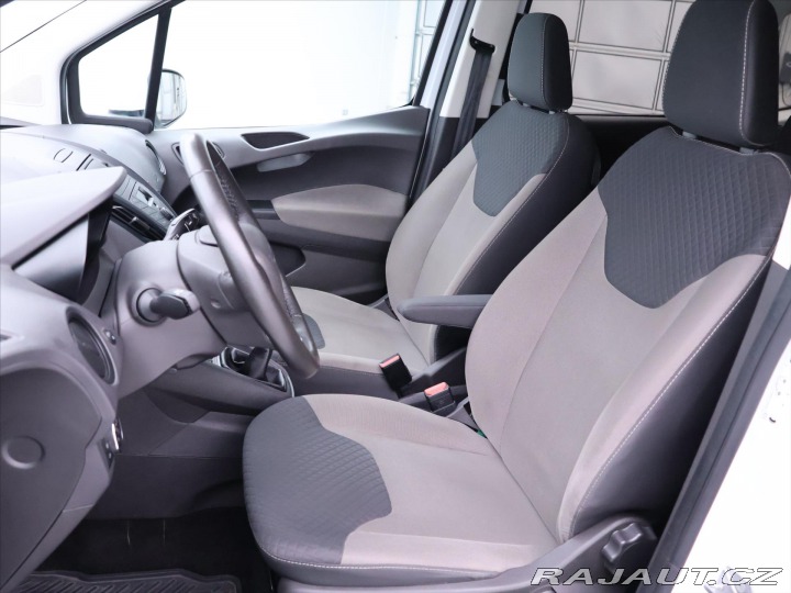 Ford Tourneo Courier 1,5 TDCi 73kW Trend CZ 1 2021