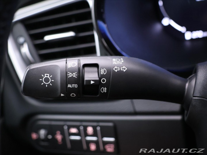 Kia Ceed 1,5 T-GDi CZ Automat Virt 2022